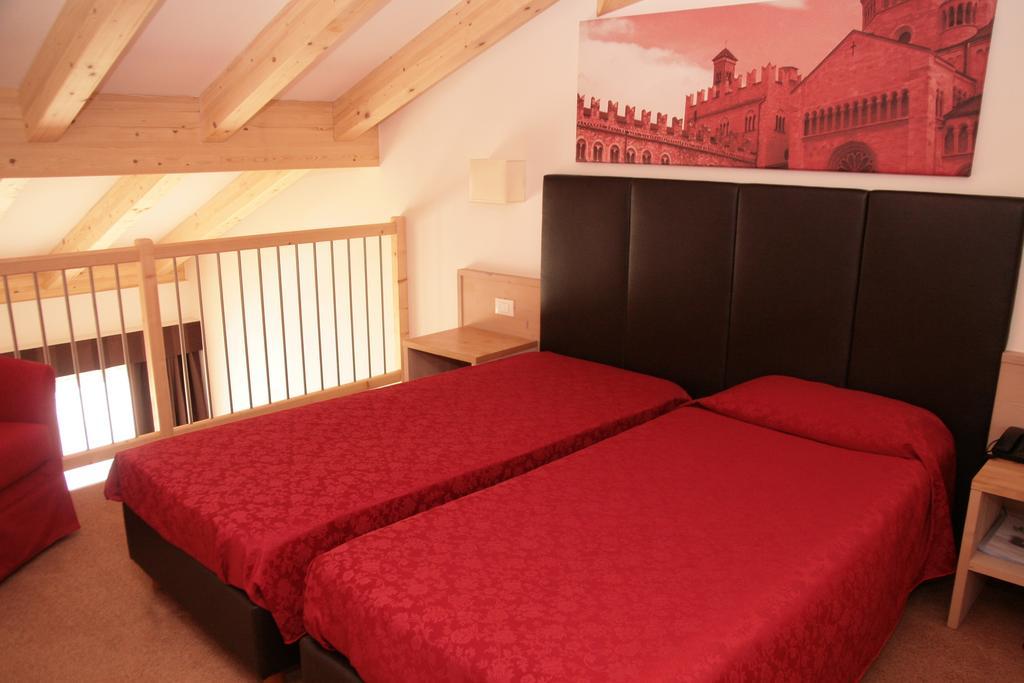 Hotel Casa Vigolana Natural Garni Vigolo Vattaro Zimmer foto