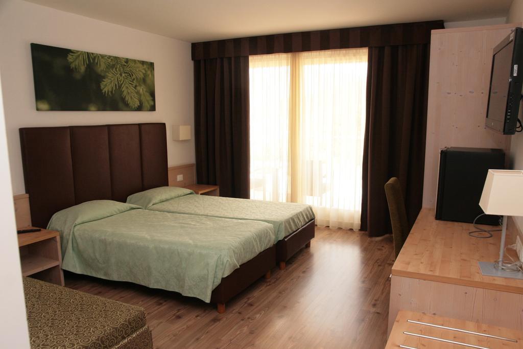 Hotel Casa Vigolana Natural Garni Vigolo Vattaro Zimmer foto